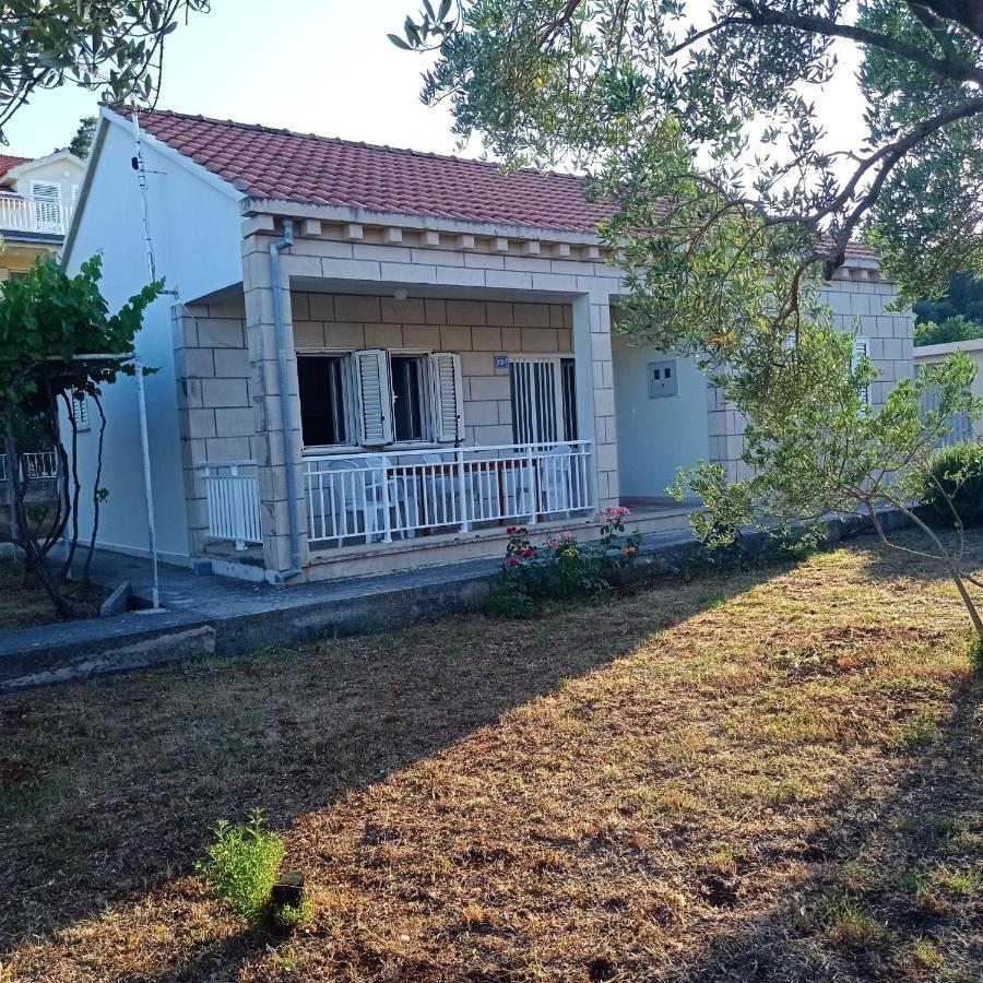 My Mediterranean Villa With Huge Garden And Own Parking Лумбарда Екстер'єр фото
