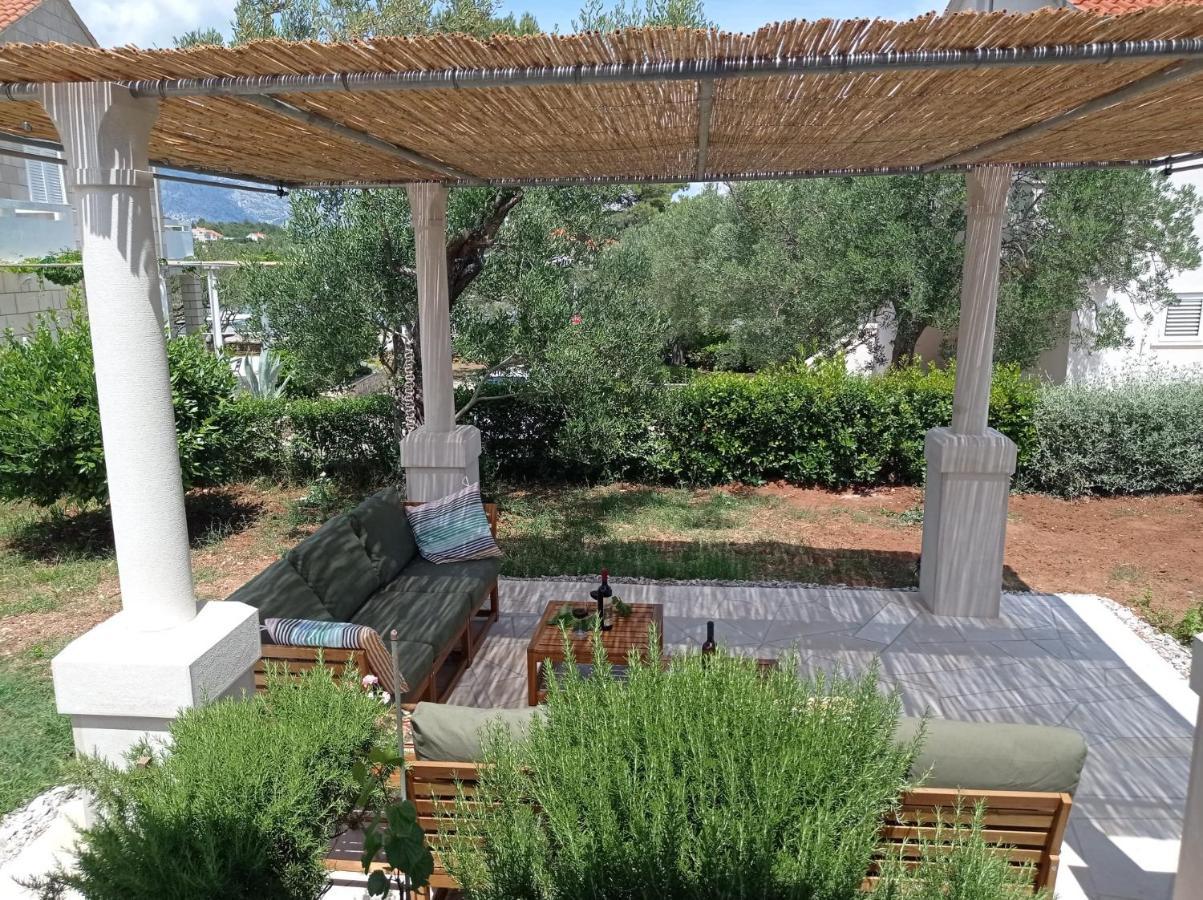 My Mediterranean Villa With Huge Garden And Own Parking Лумбарда Екстер'єр фото